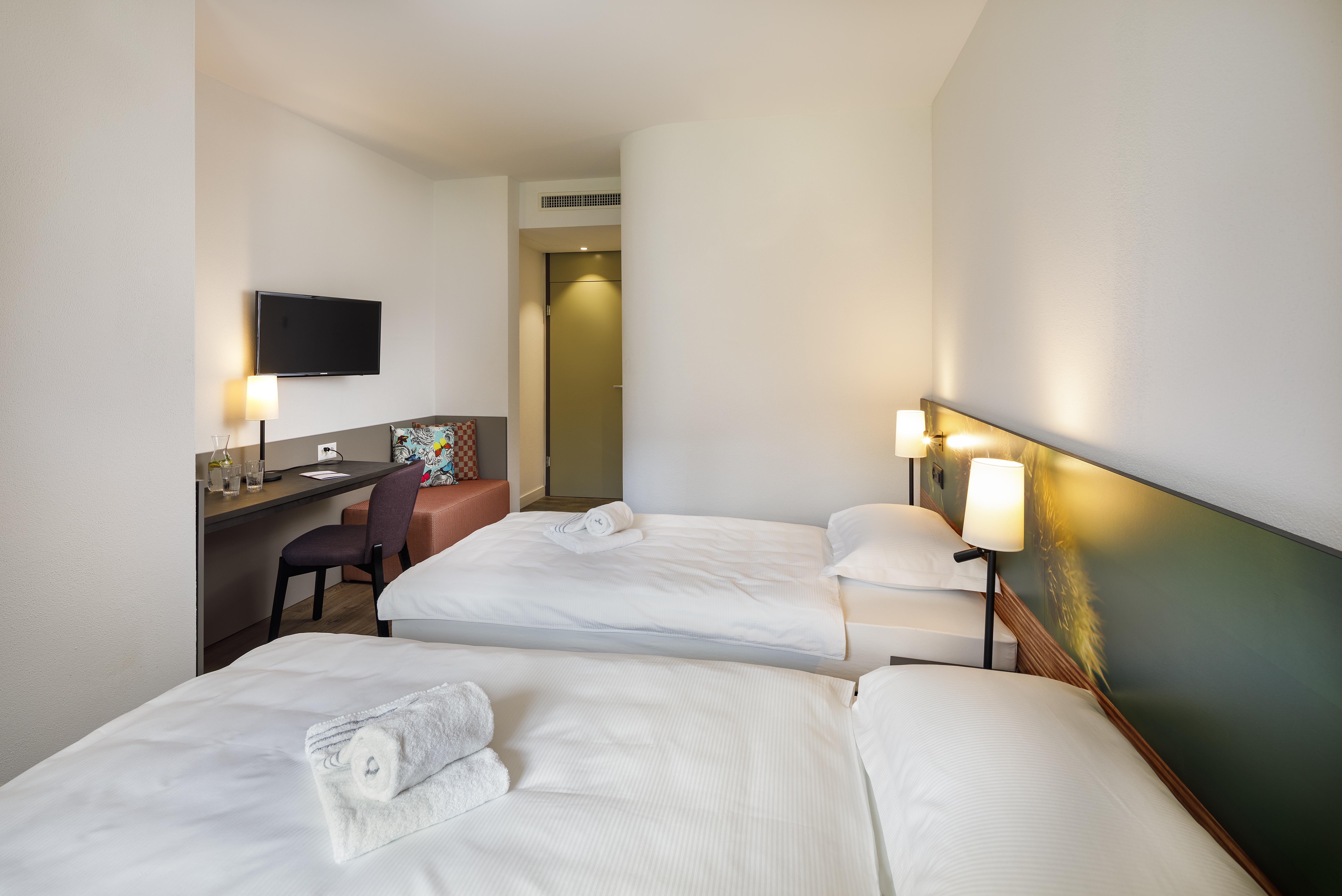 Hotel Bellinzona Sud Swiss Quality Monte Carasso Exterior foto