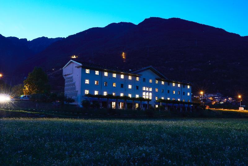 Hotel Bellinzona Sud Swiss Quality Monte Carasso Exterior foto